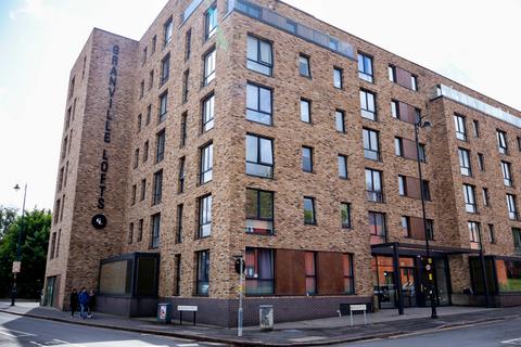 1 bed property, in Holliday Street, £165,000