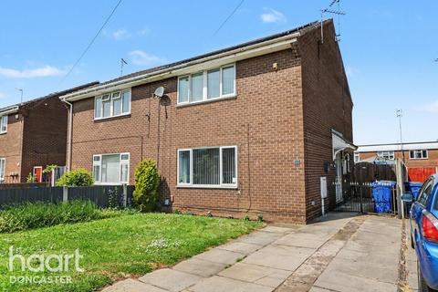 3 bed property, in Shadyside, £150,000