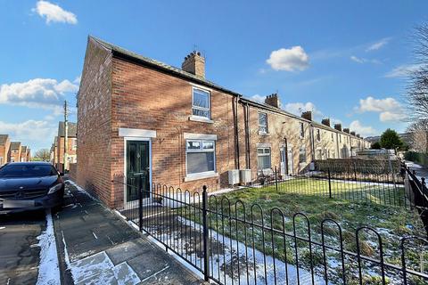3 bed property, in James Street, £37,000