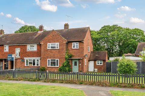 3 bed property, in Guildford, £500,000