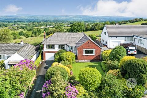 4 bed property, in Mellor Brow, £425,000
