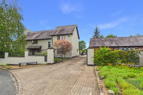 5 bed property, in Lea Lane, £830,000