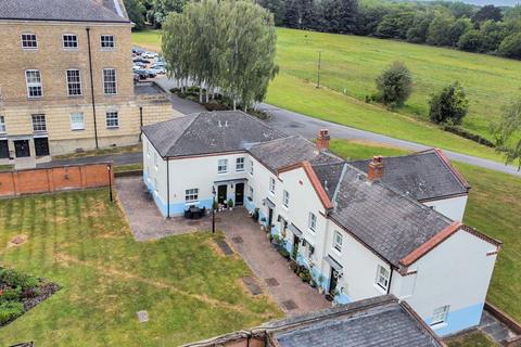 2 bed property, in Mews Cottage, £315,000