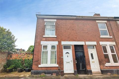 2 bed property, in Hoult Street, £140,000