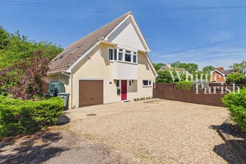 4 bed property, in Harleston Road, £450,000
