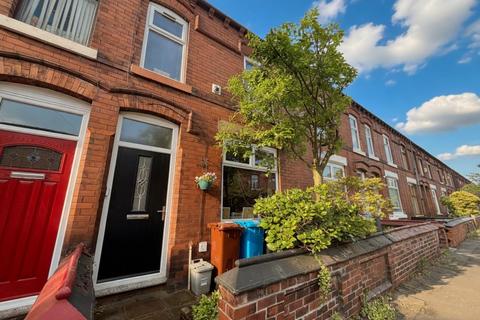 2 bed property, in Leng Road, £190,000