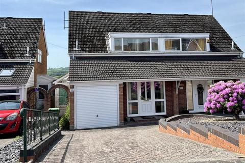 3 bed property, in Kenswick Drive, £275,000