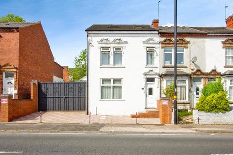 4 bed property, in Portland Road, £400,000