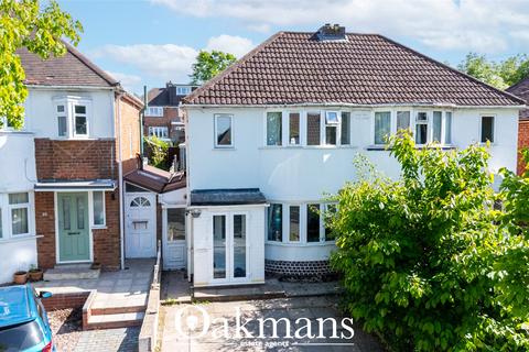 3 bed property, in Falconhurst Road, £270,000