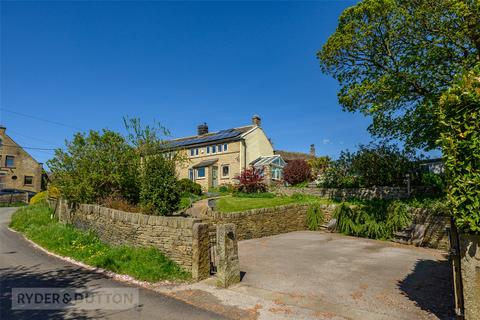 4 bed property, in Snowgatehead, £575,000