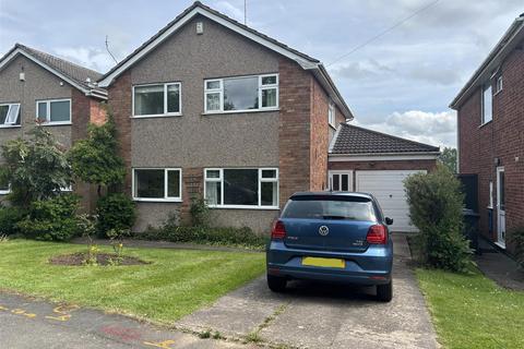 4 bed property, in Groby Road, £395,000