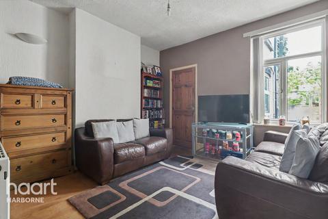 2 bed property, in The Uplands, £180,000