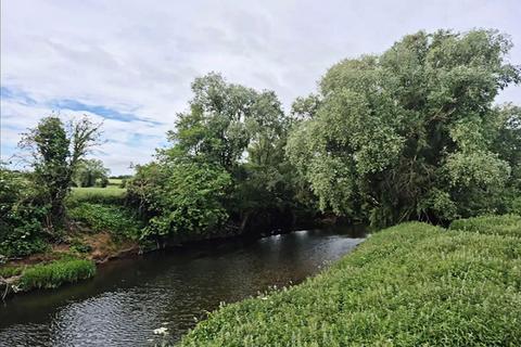 Land, in Plot 224, £9,000