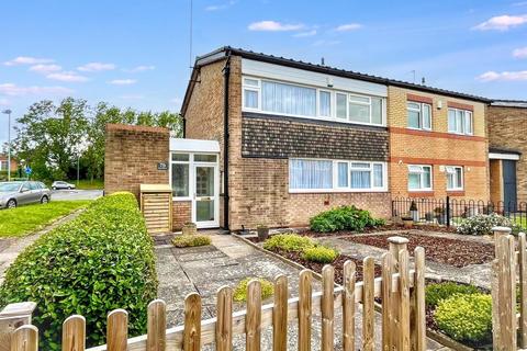3 bed property, in Innsworth Drive, £230,000