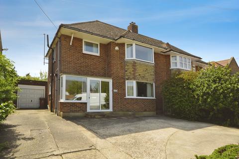 3 bed property, in Bells Lane, £400,000