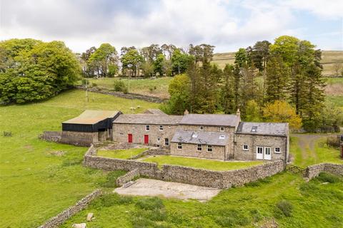 7 bed property, in U8264 Road To Myrtle Bank, £660,000