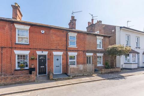 2 bed property, in Charles Street, £365,000