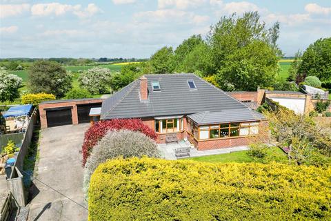 4 bed property, in Hutton Conyers, £825,000