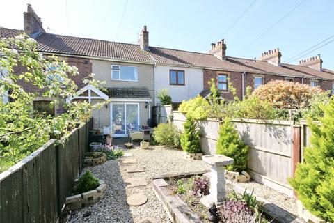 2 bed property, in Two bedroom terraced property with large gardens, £300,000