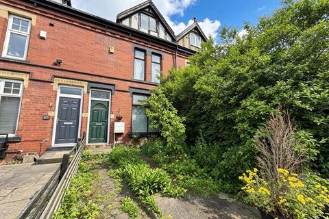 6 bed property, in Leeds LS6, £380,000