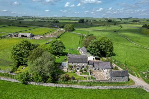 4 bed property, in Cross Lane, £1,250,000