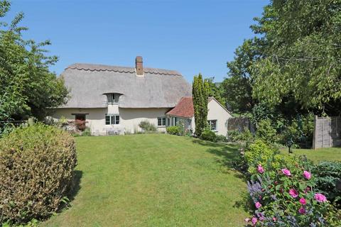 3 bed property, in Cuddington, £1,100,000