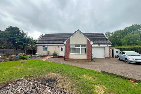 3 bed property, in Scalegate Road, £195,000