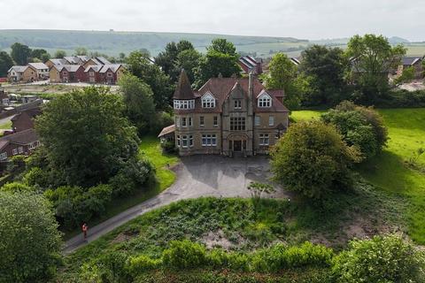10 bed property, in Westbury Leigh, £1,000,000