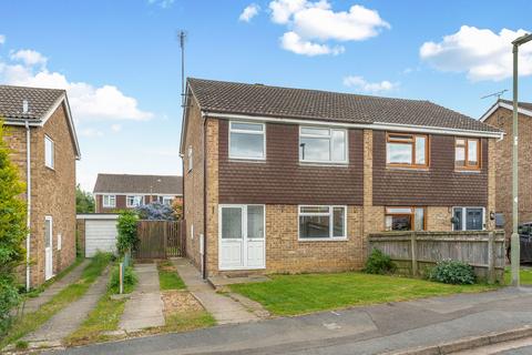 3 bed property, in Whimbrel Way, £310,000