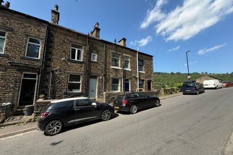3 bed property, in Nutclough, £180,000