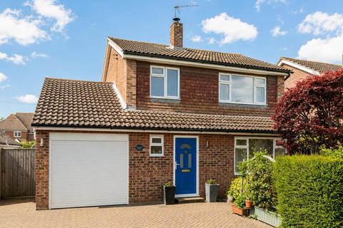 3 bed property, in Reeds Lane, £550,000