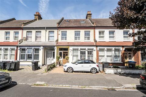 5 bed property, in Leander Road, £540,000