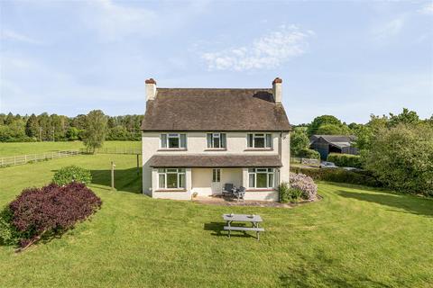 4 bed property, in Buckerell, £775,000