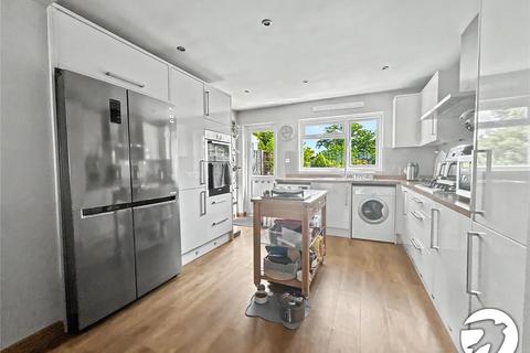 3 bed property, in Orchard Rise West, £450,000