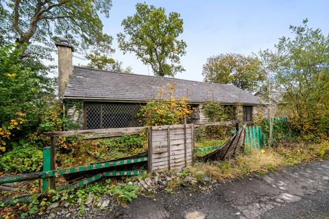3 bed property, in Eglwys Fach, £185,000