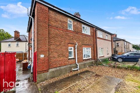 3 bed property, in Kings Road, £375,000