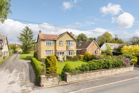 4 bed property, in Ruffa Lane, £415,000