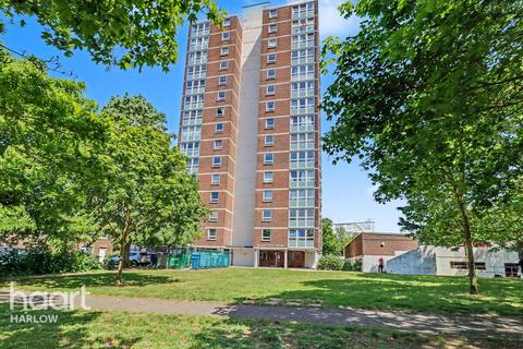 1 bed property, in Willowfield, £120,000