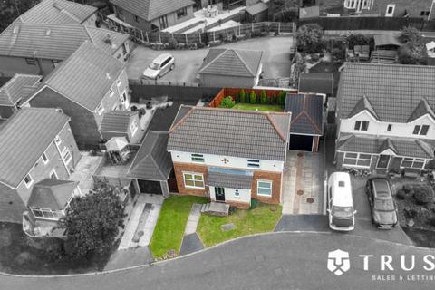 3 bed property, in Mayfield Gardens, £280,000