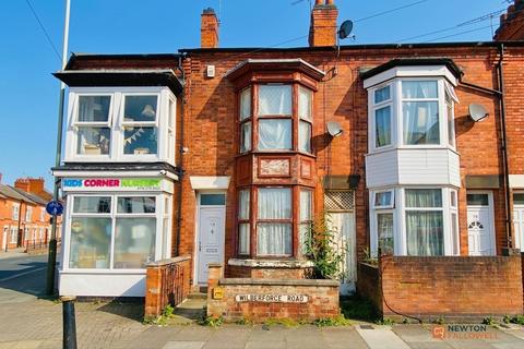 2 bed property, in Wilberforce Road, £175,000