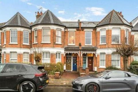 3 bed property, in Sedgemere Avenue, £450,000