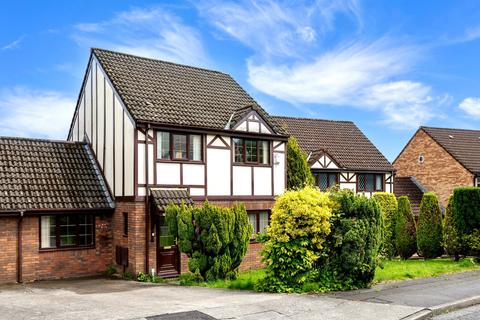 3 bed property, in Gelli Aur, £250,000