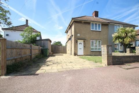 2 bed property, in Langbrook Road, £350,000