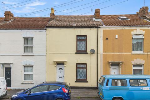 2 bed property, in Redfield, £330,000