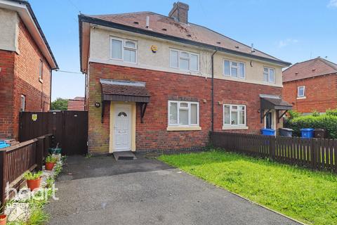 3 bed property, in Burbage Place, £240,000