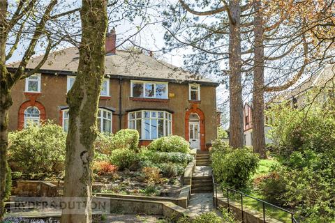 3 bed property, in Church Road, £425,000