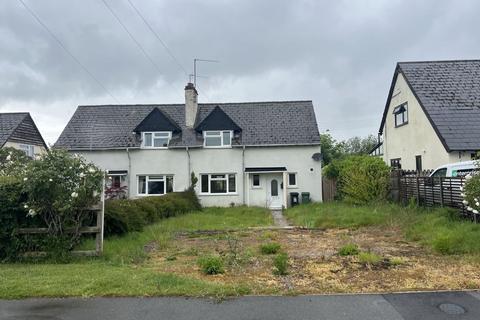 3 bed property, in 18 Pensham Hill, £225,000