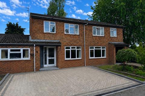 4 bed property, in Corby Drive, £535,000