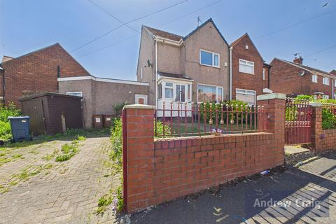 2 bed property, in Richmond, £119,950