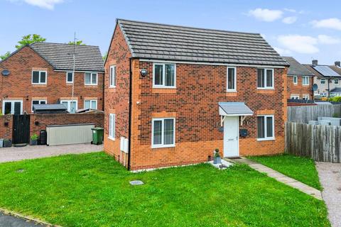 3 bed property, in Weymouth Avenue, £220,000